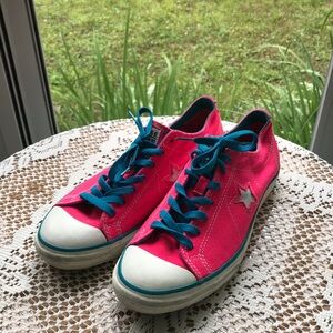 Converse One Star Pink Canvas Sneakers with Teal Laces Womens 9.5
